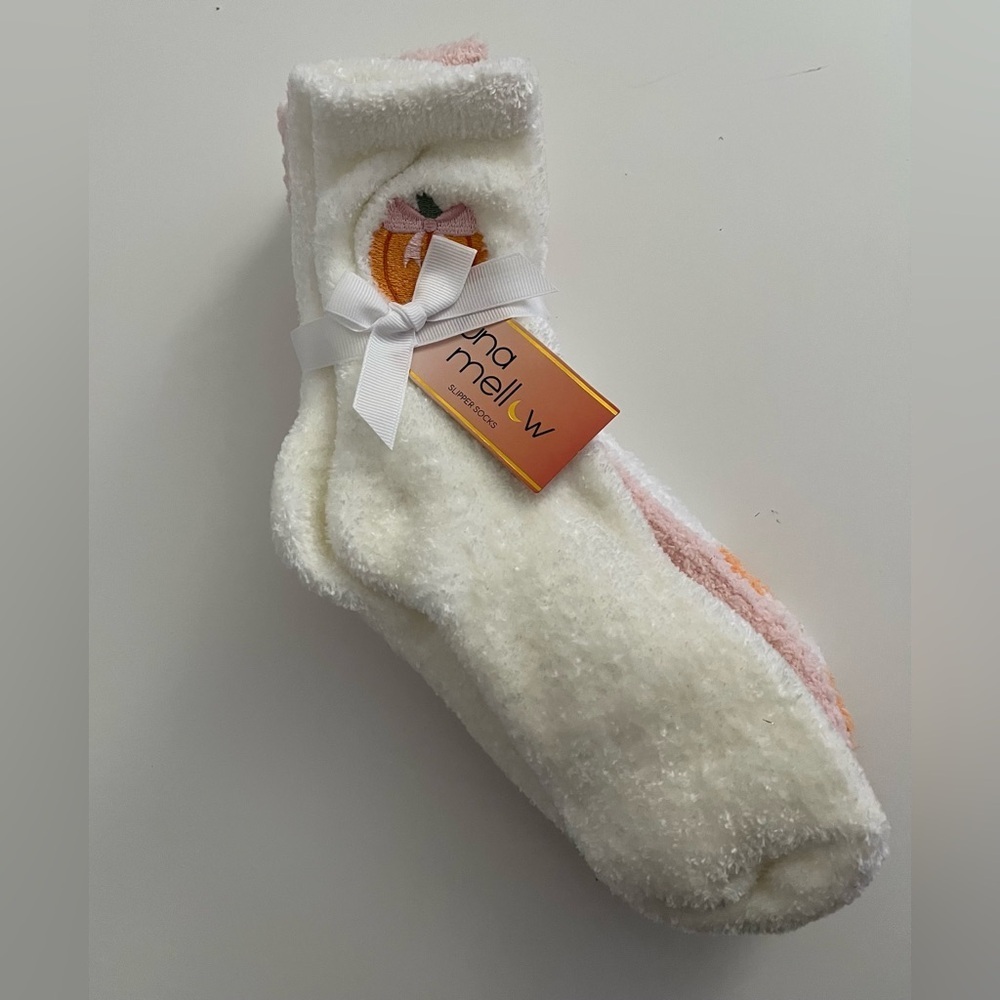 Luna & Mellow Cozy Fuzzy Socks – 3 Pair Set with Pumpkin Design